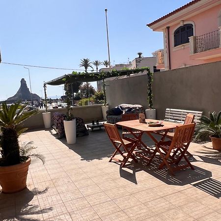 Terrazza Faraglioni Apartment Aci Trezza Ngoại thất bức ảnh